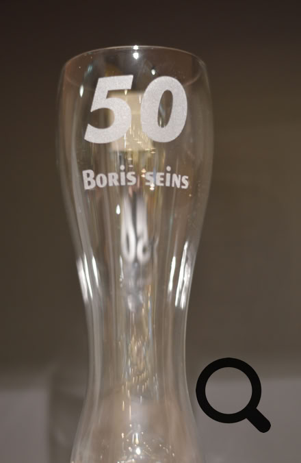 Laser Gravur Böhm in Bonn - Geschenkideen mit Gravuren auf Holz, Glas, Leder, Metall, Acryl Plexiglas , Armbänder, Papier, Anhänger, Schilder ... für Privat und Geschäftskunden und  Firmen. Kunden kommen aus Bonn, Köln, Siebengebirge, Frechen, und ganz NRW, Deutschland, Schweiz und der Welt
