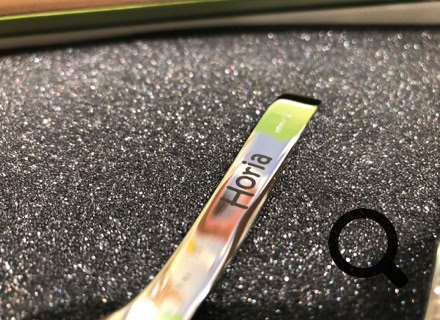 Laser Gravur Böhm in Bonn - Geschenkideen mit Gravuren auf Holz, Glas, Leder, Metall, Acryl Plexiglas , Armbänder, Papier, Anhänger, Schilder ... für Privat und Geschäftskunden und  Firmen. Kunden kommen aus Bonn, Köln, Siebengebirge, Frechen, und ganz NRW, Deutschland, Schweiz und der Welt