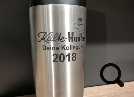 Laser Gravur Böhm in Bonn - Geschenkideen mit Gravuren auf Holz, Glas, Leder, Metall, Acryl Plexiglas , Armbänder, Papier, Anhänger, Schilder ... für Privat und Geschäftskunden und  Firmen. Kunden kommen aus Bonn, Köln, Siebengebirge, Frechen, und ganz NRW, Deutschland, Schweiz und der Welt