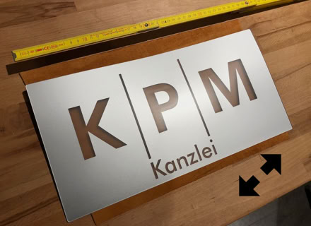 Schilder Gravur Bonn Lasergravur Böhm