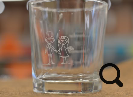 Laser Gravur Böhm in Bonn - Geschenkideen mit Gravuren auf Holz, Glas, Leder, Metall, Acryl Plexiglas , Armbänder, Papier, Anhänger, Schilder ... für Privat und Geschäftskunden und  Firmen. Kunden kommen aus Bonn, Köln, Siebengebirge, Frechen, und ganz NRW, Deutschland, Schweiz und der Welt