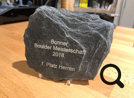 Laser Gravur Böhm in Bonn - Geschenkideen mit Gravuren auf Holz, Glas, Leder, Metall, Acryl Plexiglas , Armbänder, Papier, Anhänger, Schilder ... für Privat und Geschäftskunden und  Firmen. Kunden kommen aus Bonn, Köln, Siebengebirge, Frechen, und ganz NRW, Deutschland, Schweiz und der Welt