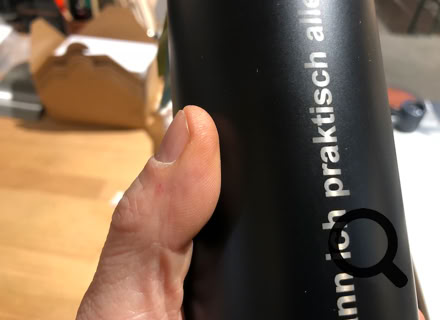 Laser Gravur Böhm in Bonn - Geschenkideen mit Gravuren auf Holz, Glas, Leder, Metall, Acryl Plexiglas , Armbänder, Papier, Anhänger, Schilder ... für Privat und Geschäftskunden und  Firmen. Kunden kommen aus Bonn, Köln, Siebengebirge, Frechen, und ganz NRW, Deutschland, Schweiz und der Welt